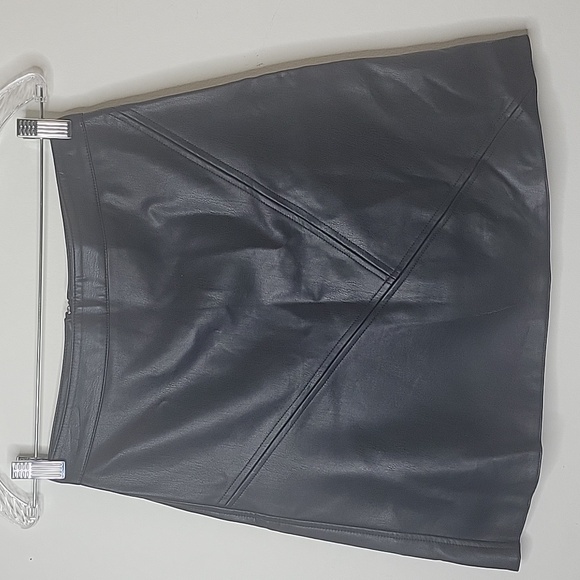 ZARA BASIC vegan leather A line mini size S - Picture 12 of 16